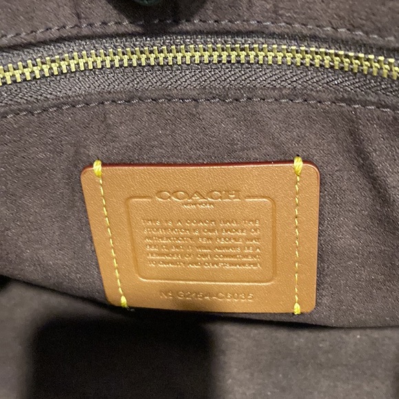 COACH Field Tote 30 In Colorblock With Coach Badge AMAZON GREEN - Picture 10 of 10